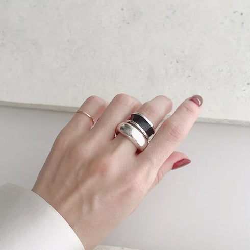 silver bobbin † black